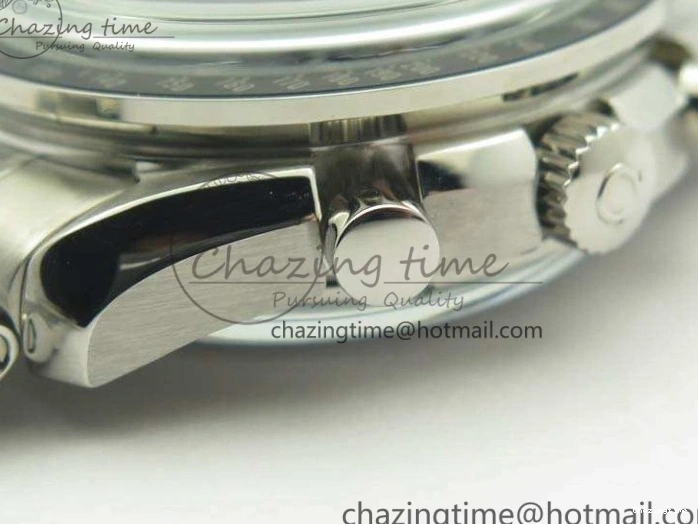 0306 TechFriendly SpeedMaster MoonWatch SS OMF 1:1 Best Edition Black Red Dial On SS Bracelet A9300 V 8092